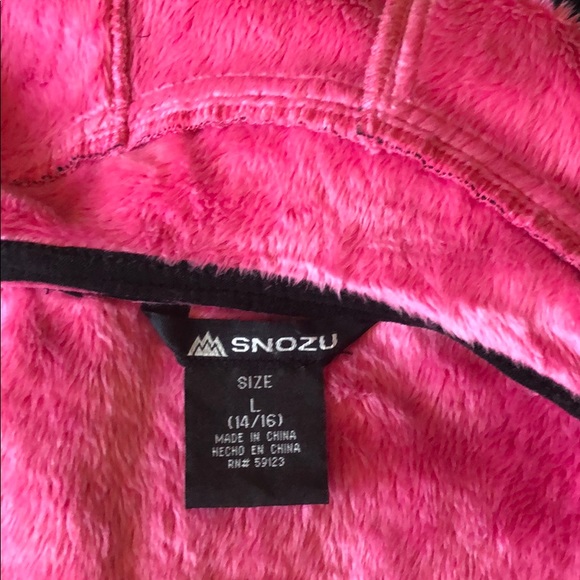 Snozu Other - Cozy black Snozu jacket. Hot pink faux fur lined